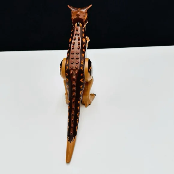 LEGO 75929 Jurassic World Carnotaurus Dinosaur Dino Figure 2010 - Picture 4 of 10